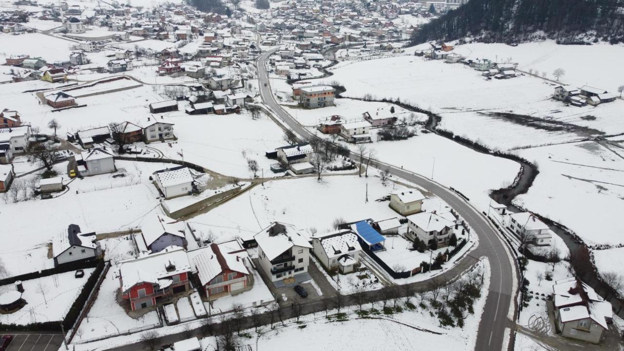 Prenociste Krajina Hostel Velika Kladusa Exterior photo